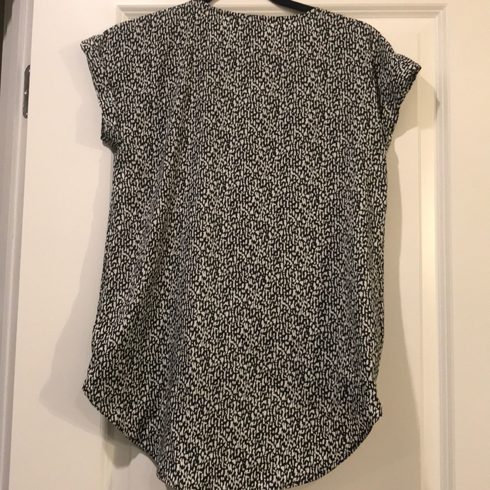 Express Top - Picture 2 of 6